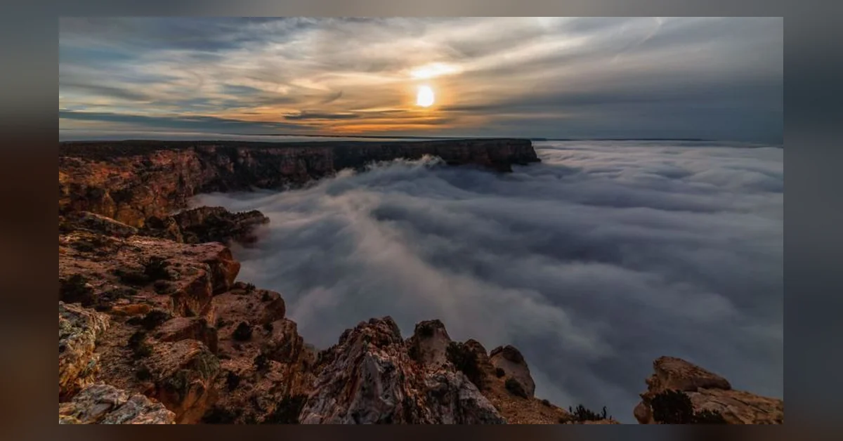 Hämmästyttävän kaunis inversio-pilvi-ilmiö Grand Canyonilla esitetään videolla nopeutettuna