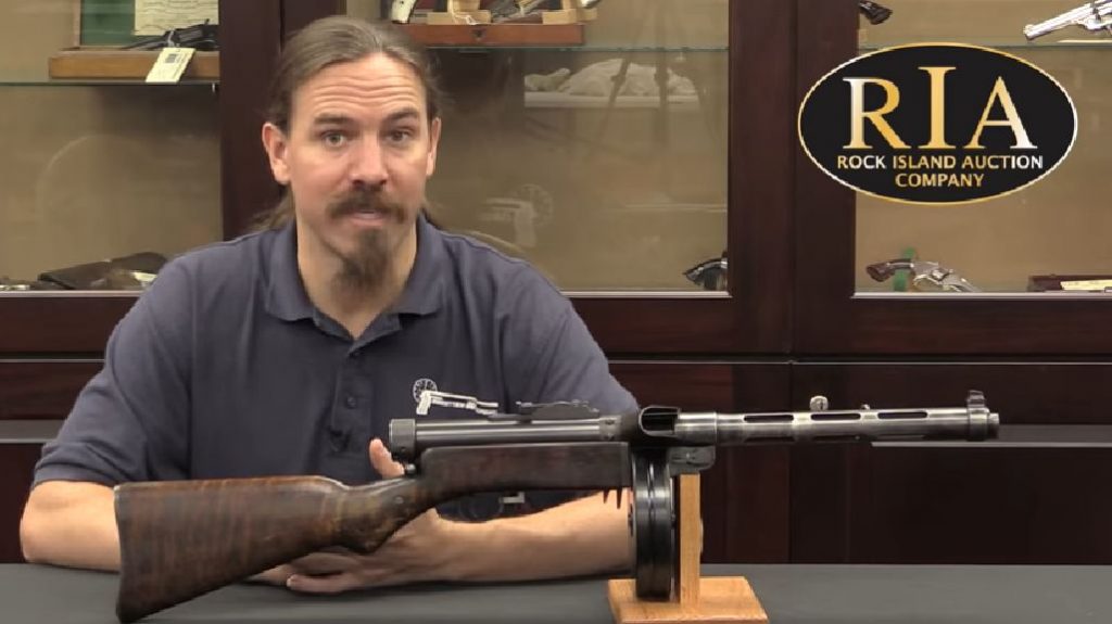 Suomi-konepistoolin esittely